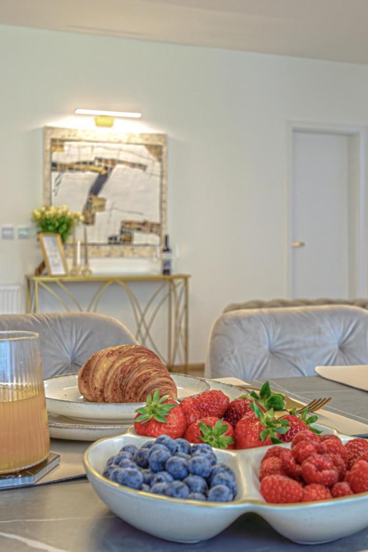 Апартаменти Dioro Luxury Budapest- Steps From The Danube ,free Parking *